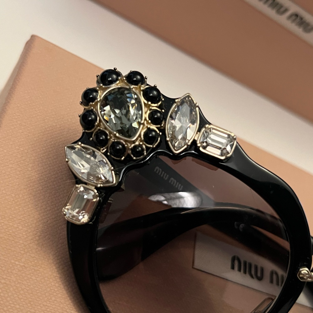MIU MIU RUNWAY EYEWEAR  | Crystal Jewel | One of a kind 🇮🇹 - Picture 7 of 8